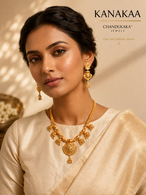 Aarohi Statement Necklace